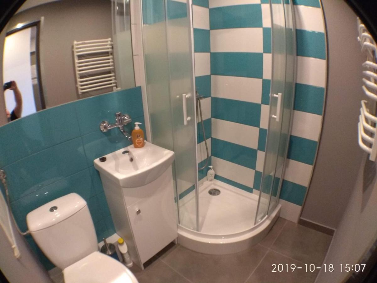 2120 Przyjazni 4 - Tanie Pokoje - Samodzielne Zameldowanie - Self Check In Poznań Extérieur photo