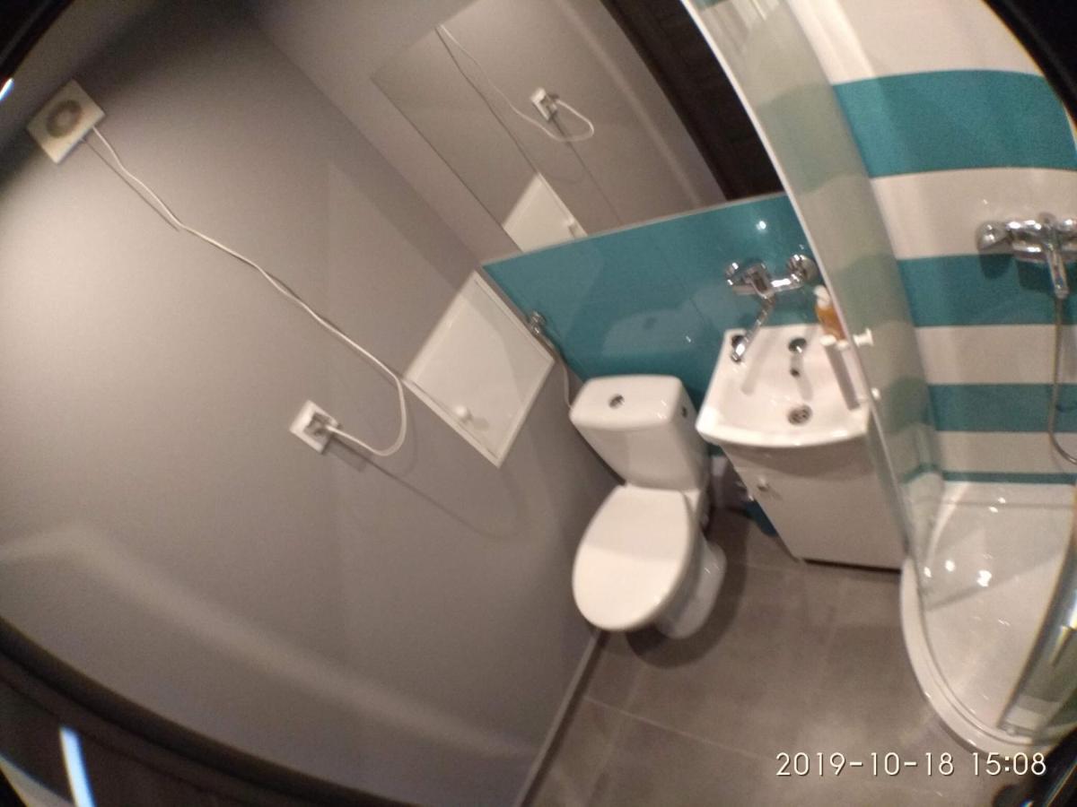 2120 Przyjazni 4 - Tanie Pokoje - Samodzielne Zameldowanie - Self Check In Poznań Extérieur photo