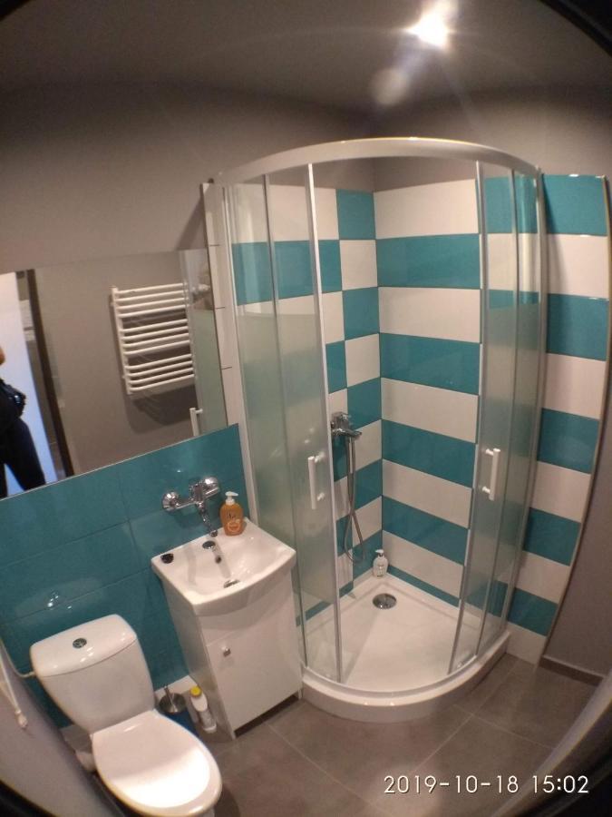 2120 Przyjazni 4 - Tanie Pokoje - Samodzielne Zameldowanie - Self Check In Poznań Extérieur photo